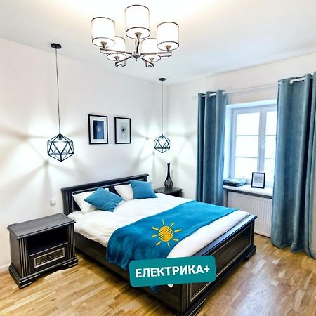 Stylish Apartment. Heart Of The City Lviv Bagian luar foto