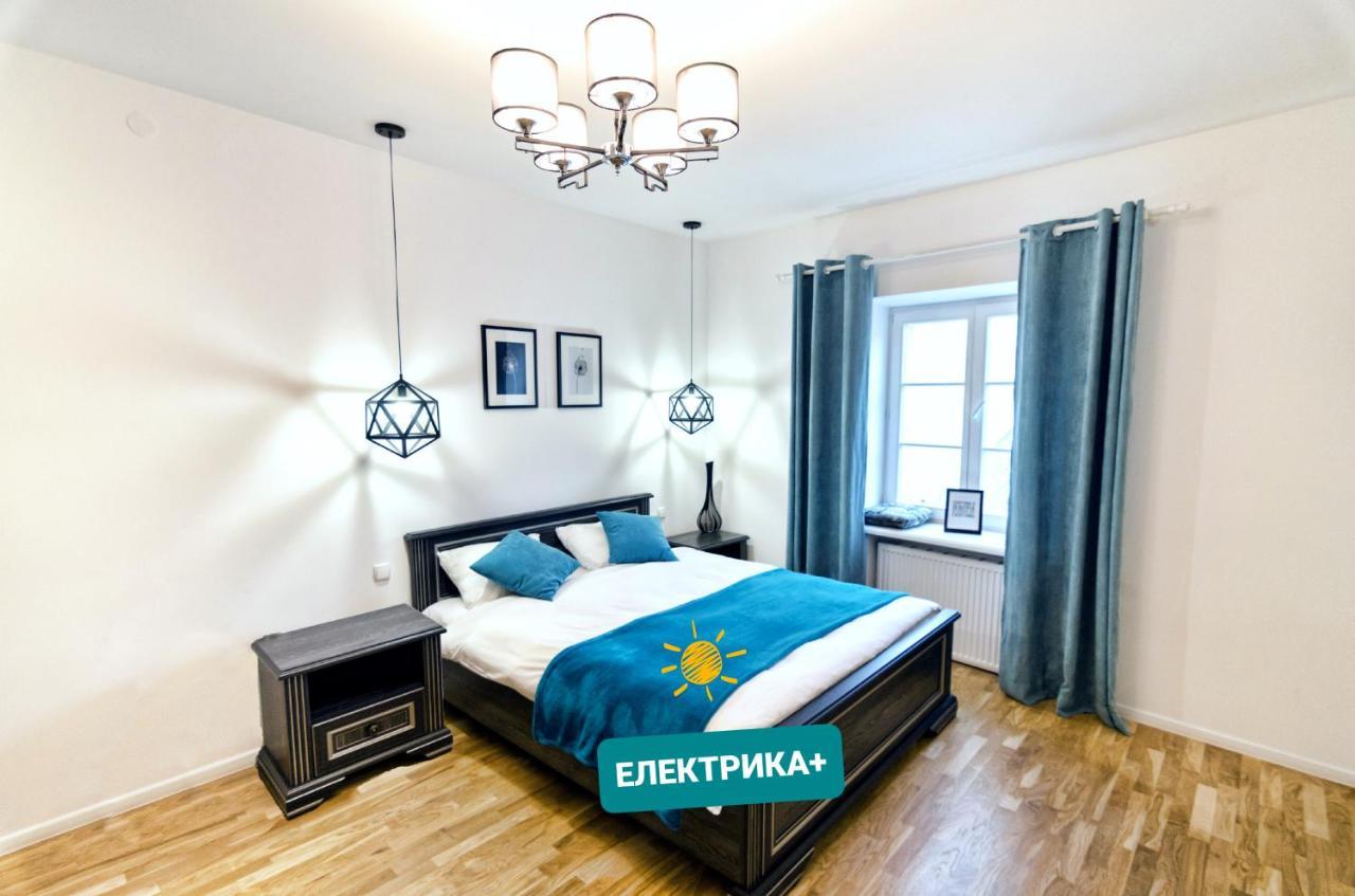Stylish Apartment. Heart Of The City Lviv Bagian luar foto
