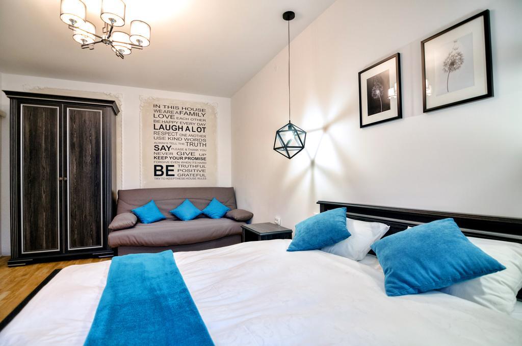 Stylish Apartment. Heart Of The City Lviv Bagian luar foto
