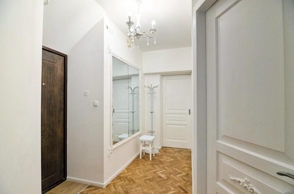 Stylish Apartment. Heart Of The City Lviv Bagian luar foto